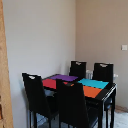 Elegancja Apartment *